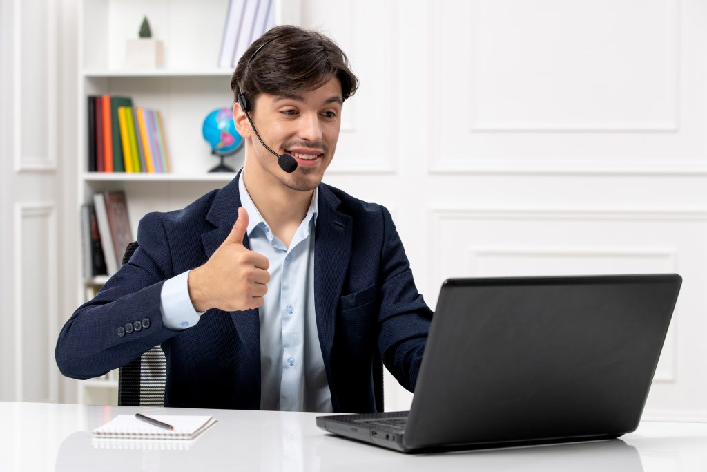 كول سنتر يشتغل عن بُعد حتى خارج السعودية – هل متوفر؟